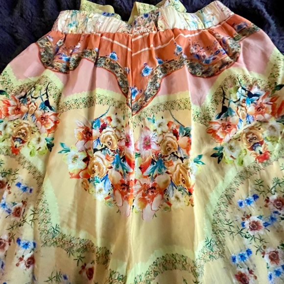 JOHNNY WAS Floral Print Scalloped Edge Tie Waist Pants - Picture 10 of 15